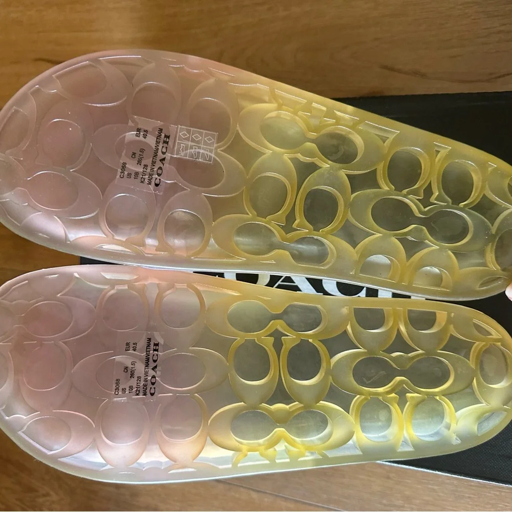 𝓒O𝓐𝓒𝓗 Women's Ulyssa Jelly Pool Slides w/box - Picture 6 of 15